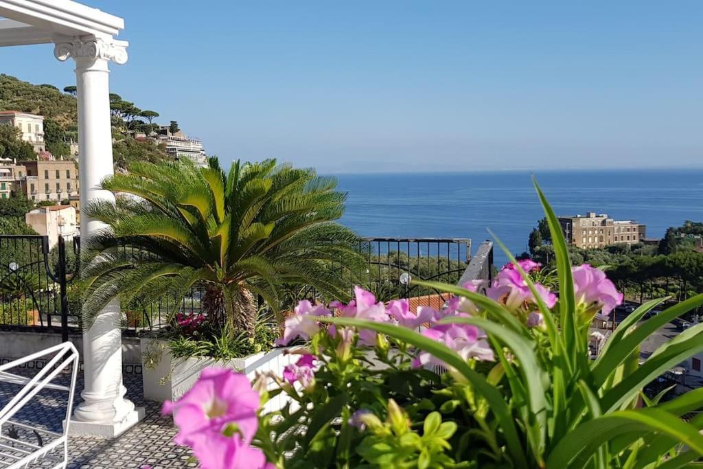 La Casa Di Giorgina Lägenhet Sorrento Exteriör bild