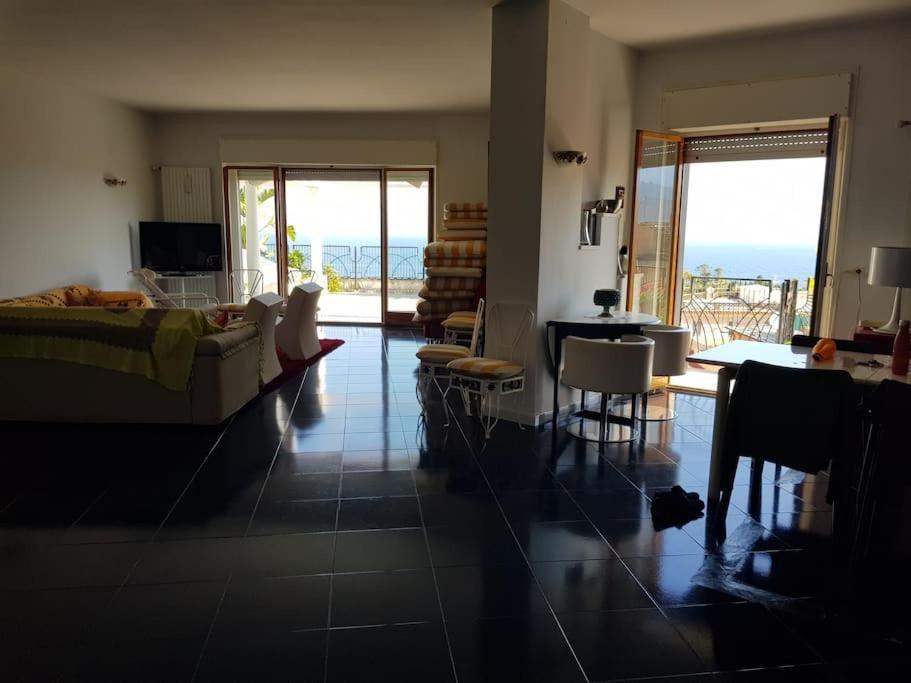 La Casa Di Giorgina Lägenhet Sorrento Exteriör bild