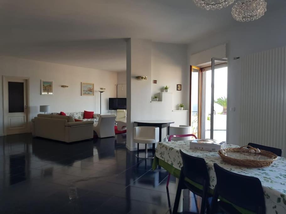 La Casa Di Giorgina Lägenhet Sorrento Exteriör bild
